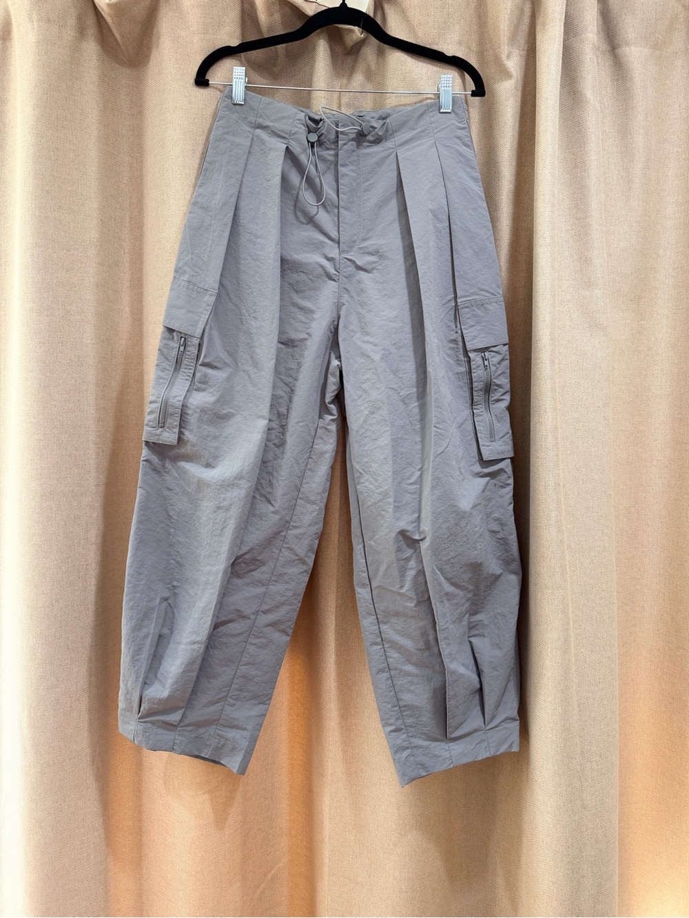 Zara Women's Gray Cargo Trousers